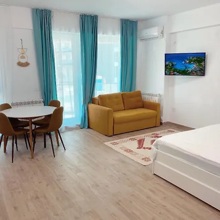 The Rooftop Pool Flat Năvodari