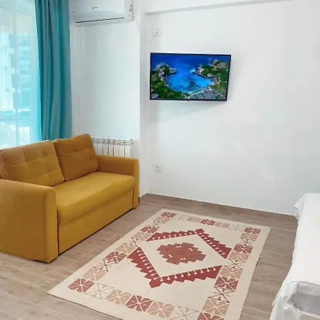 The Rooftop Pool Flat Apartment Navodari